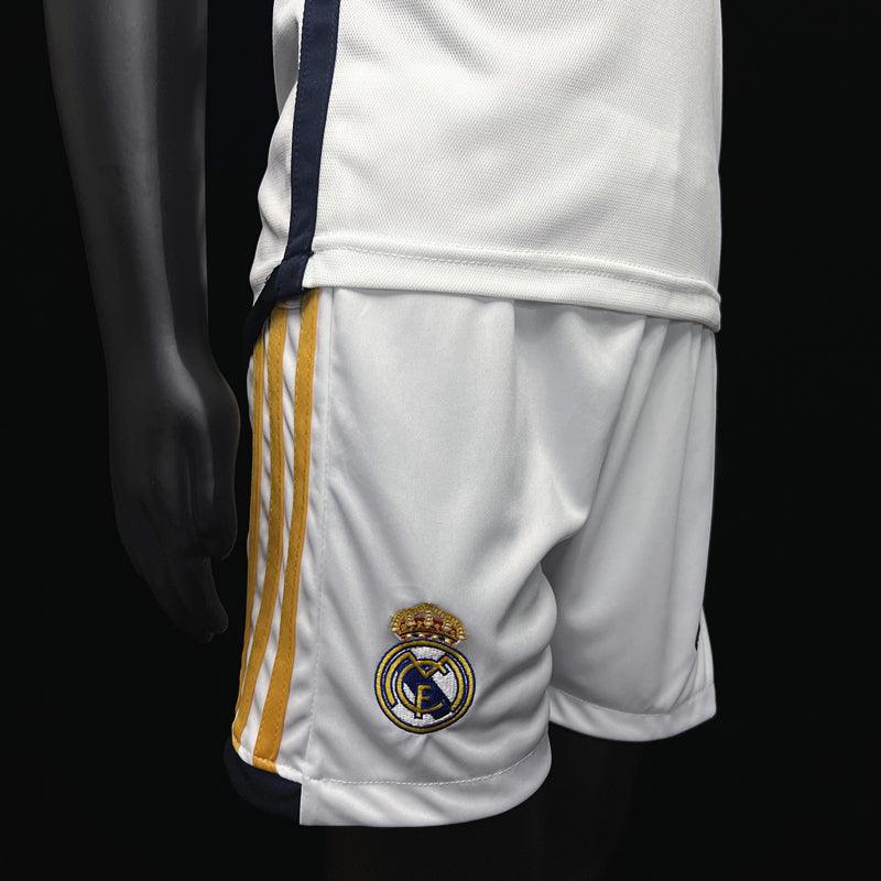 KIT Real Madrid Infantil Home (Camisa+Short) - 23/24 - Manto Mágico