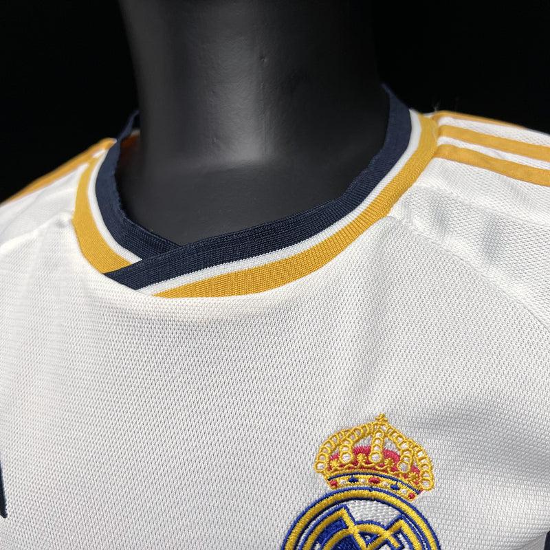 KIT Real Madrid Infantil Home (Camisa+Short) - 23/24 - Manto Mágico