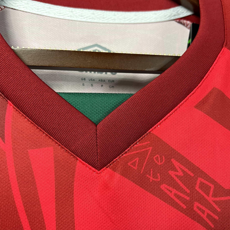 Camisa Fluminense Vermelha Edição Especial - 23/24 - Manto Mágico