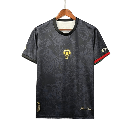 Camisa Portugal Preta GOAT CR7 ''Siuu'' - 23/24 - Manto Mágico